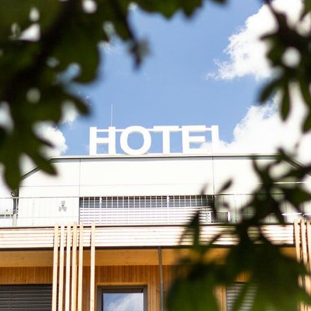 Hotel Weiss Munderfing Exterior photo